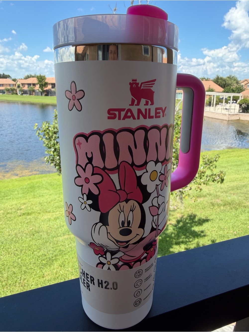 Stanley Quencher H2.0 40 oz Minnie Mouse Pink Floral Tumbler - Picture 6 of 9
